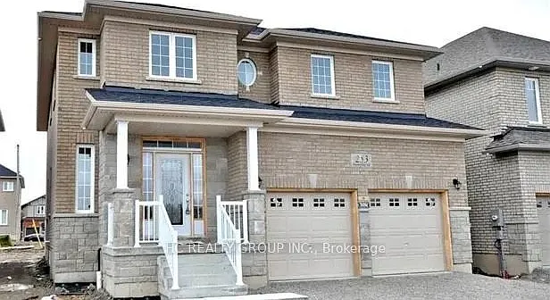 4 bed, $3,500 — Photo 1