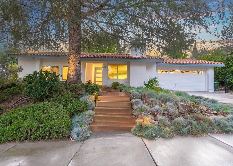 1st image of 1507 Briarglen Ave
