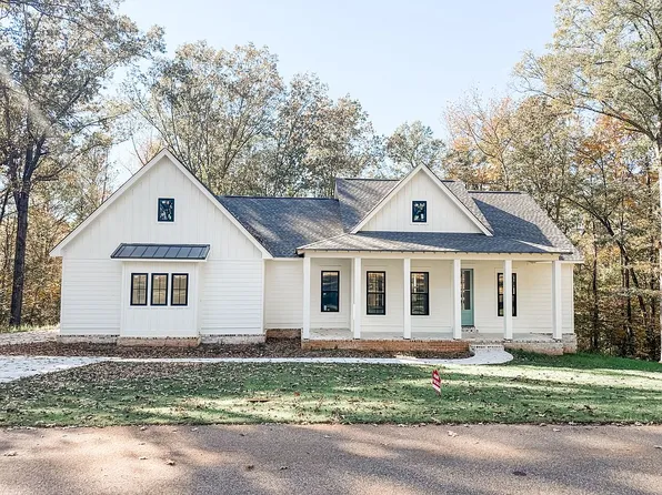 1001 County Road 372, New Albany, MS 38652