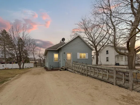 1319 George L St, Faribault, MN 55021