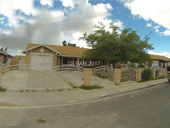 2nd image of 220 Hillsway Dr