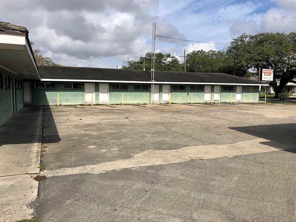 2nd image of 8051 Park Ave