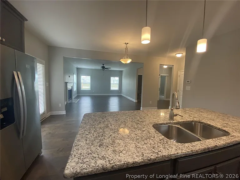 3028 N Kilchattan Dr — Photo 7