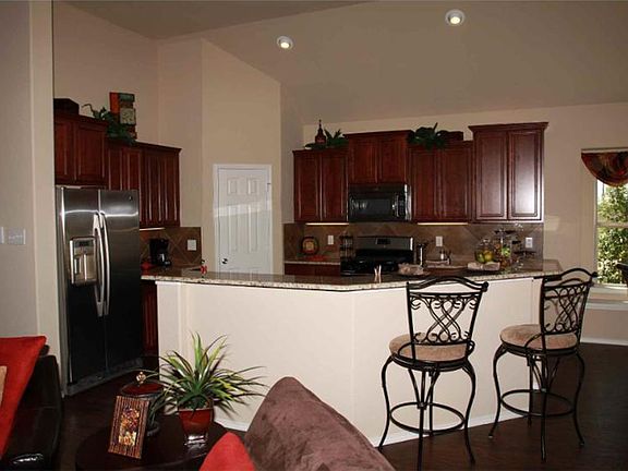 3rd image of 5929 NW Hann Drive