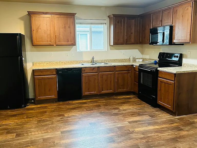 212 N 750th St E #216 — Photo 6