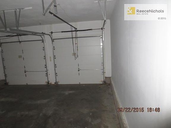 4th image of 25726 Tonganoxie Dr
