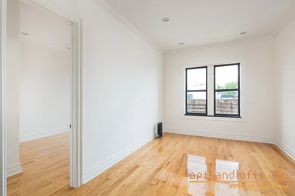 Rented by aptsandlofts.com | media 29