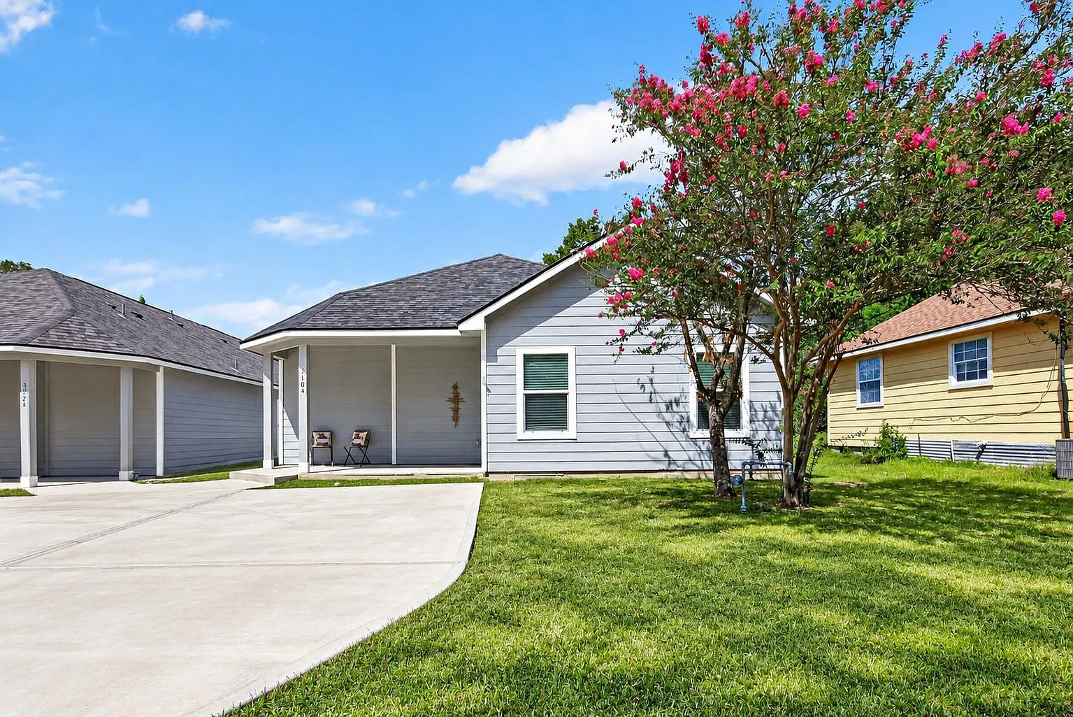 3 bed, 2.0 bath, 1358 sqft, $1,650 — Photo 3