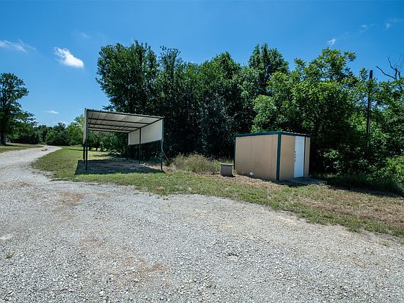 5th image of 1075 County Road 270
