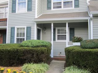 8313 Chippenham Ln, Charlotte, NC 28277