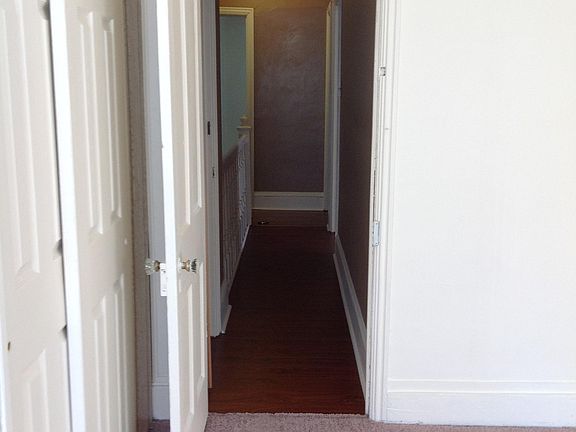 3rd image of 313 Jefferson Ave