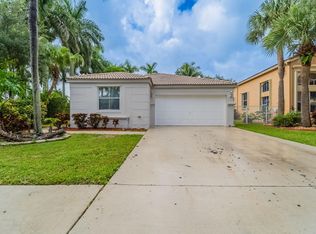 6359 Stonehurst Cir, Lake Worth, FL 33467