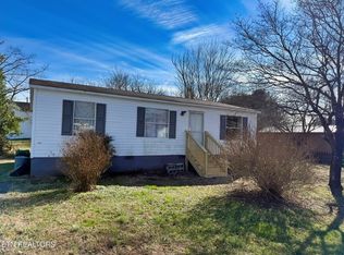 712 E Fir St, La Follette, TN 37766