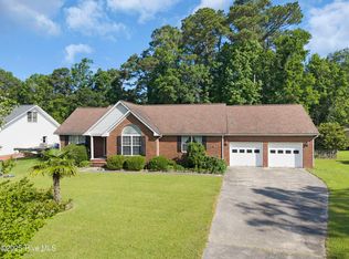 240 Juanita Ln, New Bern, NC 28560