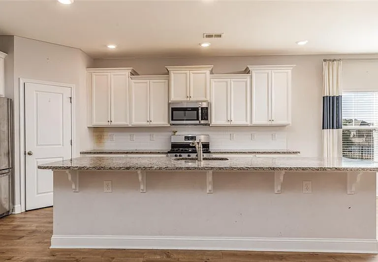 1208 Ficus Dr #SAGO PLANTATION — Photo 4
