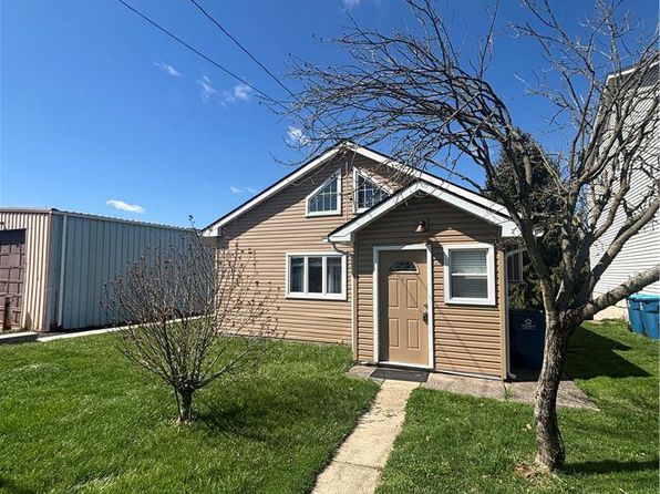 22 Newport Ave
