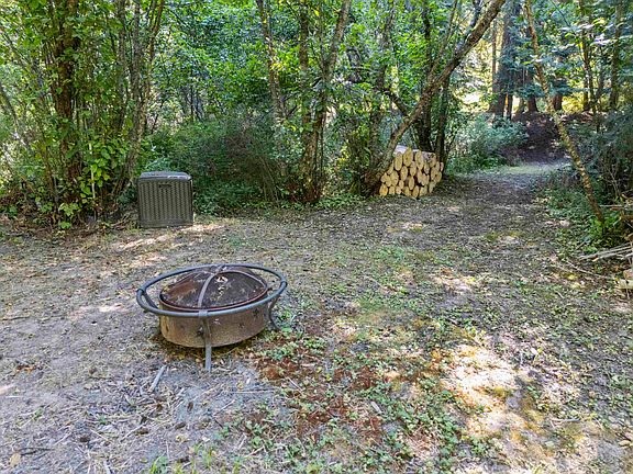 3rd image of E Antler Rd