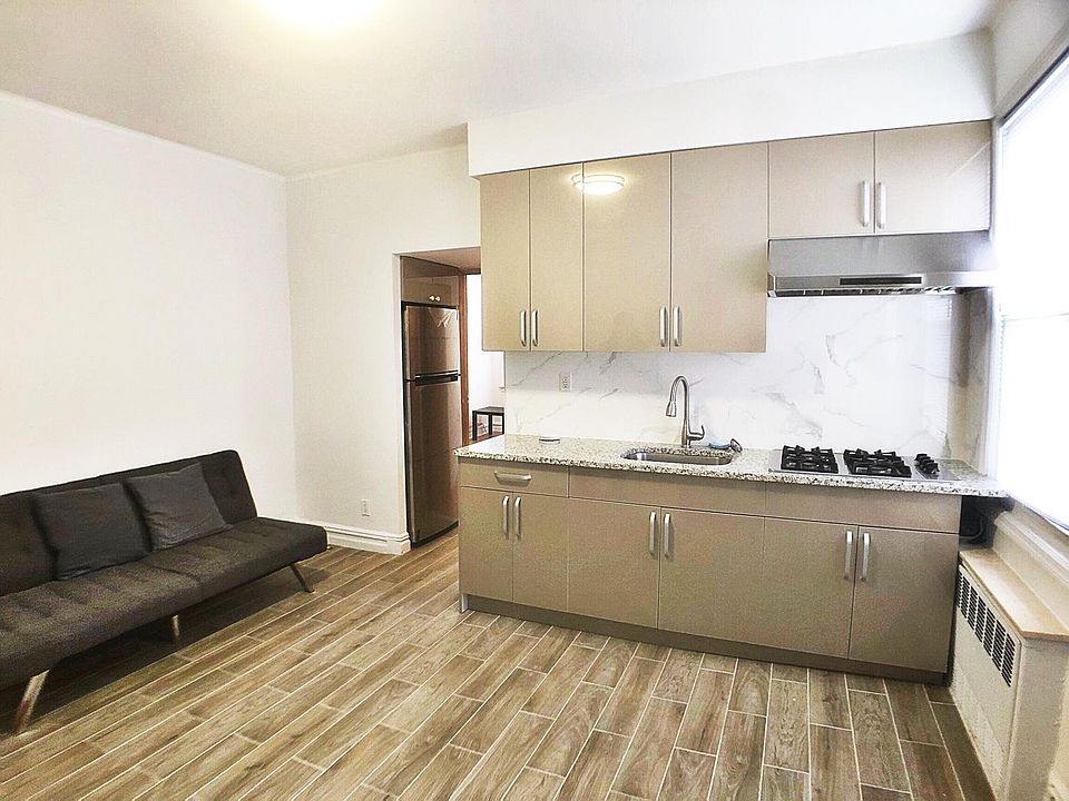 1st image of 8022 15th Ave #2R