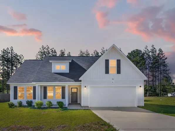 40 Terrier Ct, Parkton, NC 28371