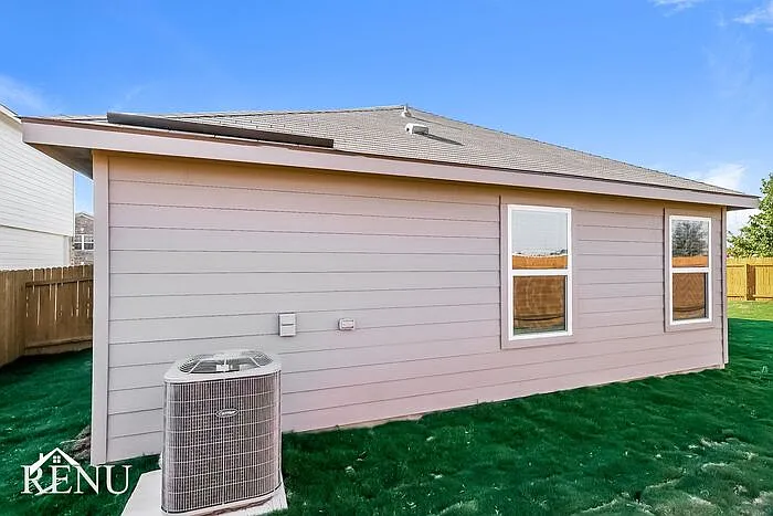 101 Fox Glen Trl — Photo 16