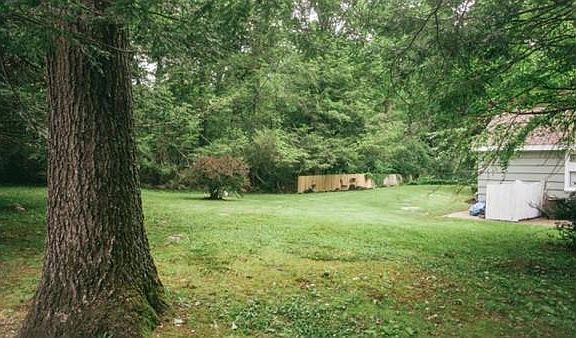 4th image of 5 Ames Dr