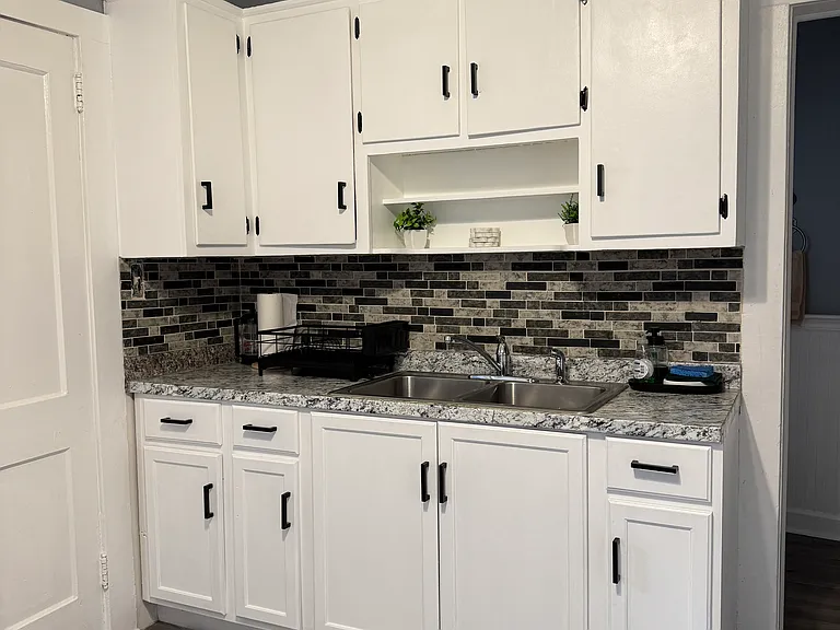 154 Hayward Pl #1 — Photo 14