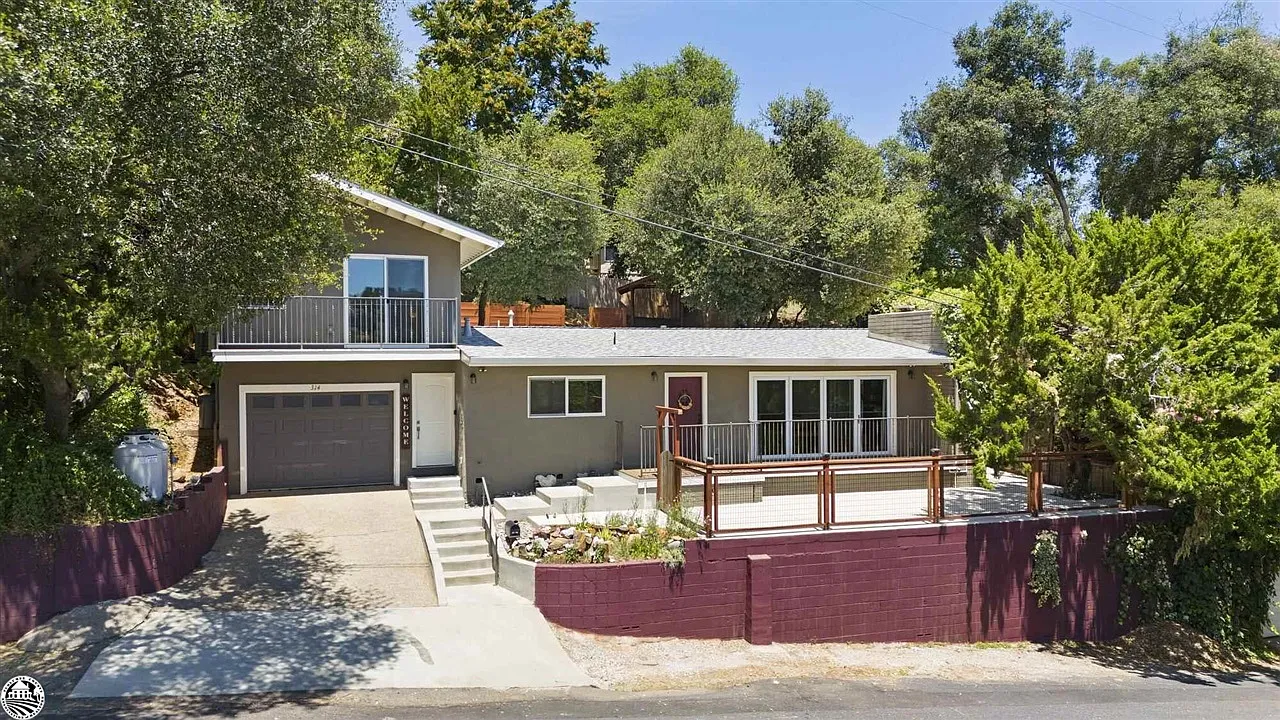 314 Pasadena Ave photo 1