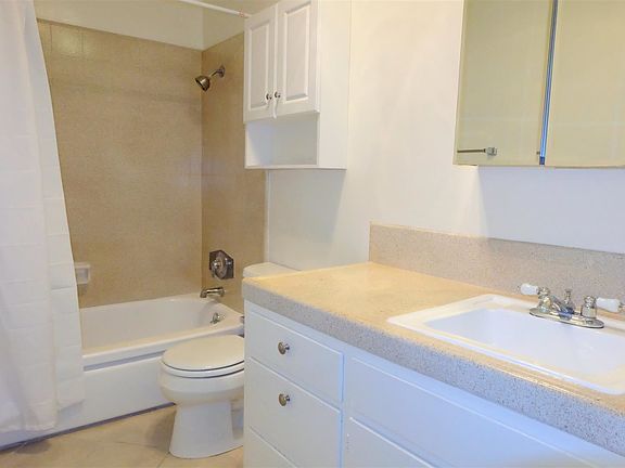 4th image of 2758 Orange Avenue 338 #12