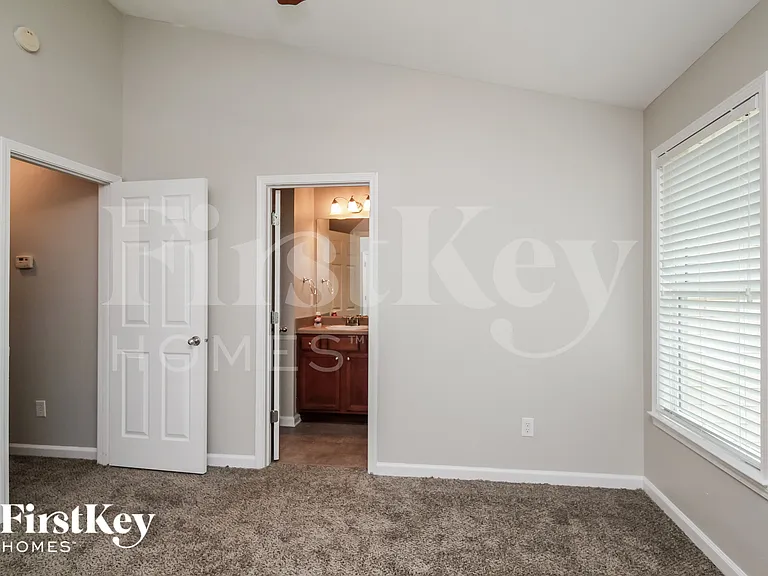 10140 Benton Woods Dr #A — Photo 8