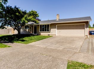 1743 Rainbow Dr, Springfield, OR 97477