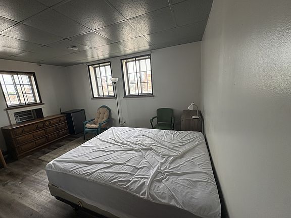 2nd image of 310 Adams St #44
