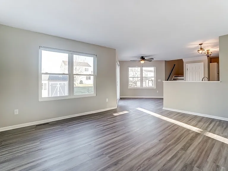 6721 Bedington Ln — Photo 11