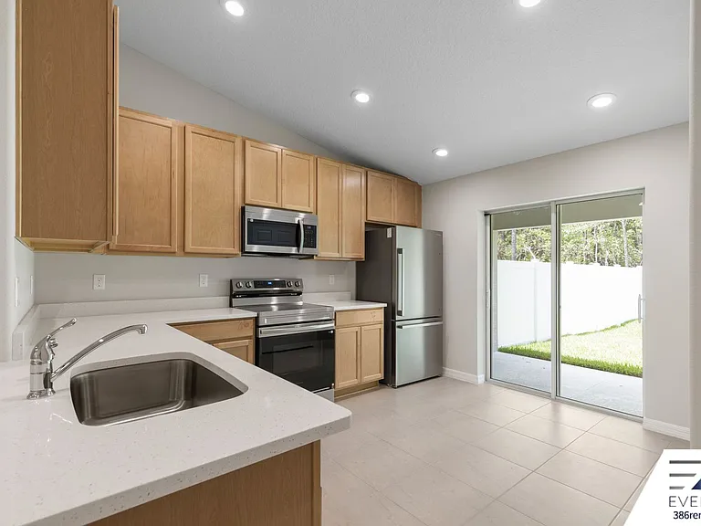 14 Llovera Pl #B — Photo 15