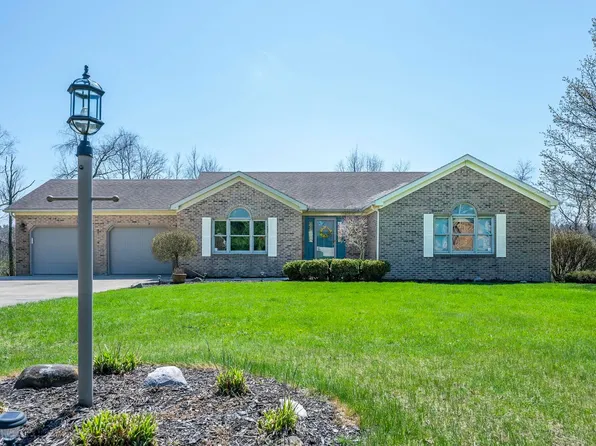210 Tracemore Ln, West Liberty, OH 43357