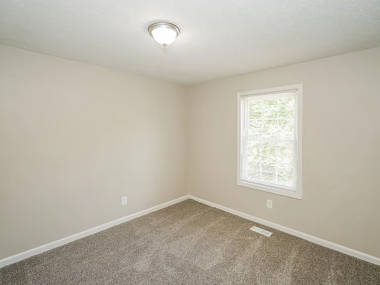 3221 Jessica Dr — Photo 12