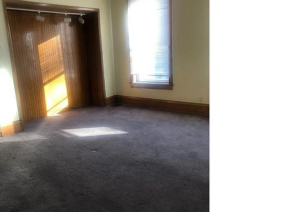 3rd image of 11431 S King Dr #1S