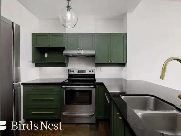 1820 E Kent Ave S #409, Vancouver, BC V5P 2S7