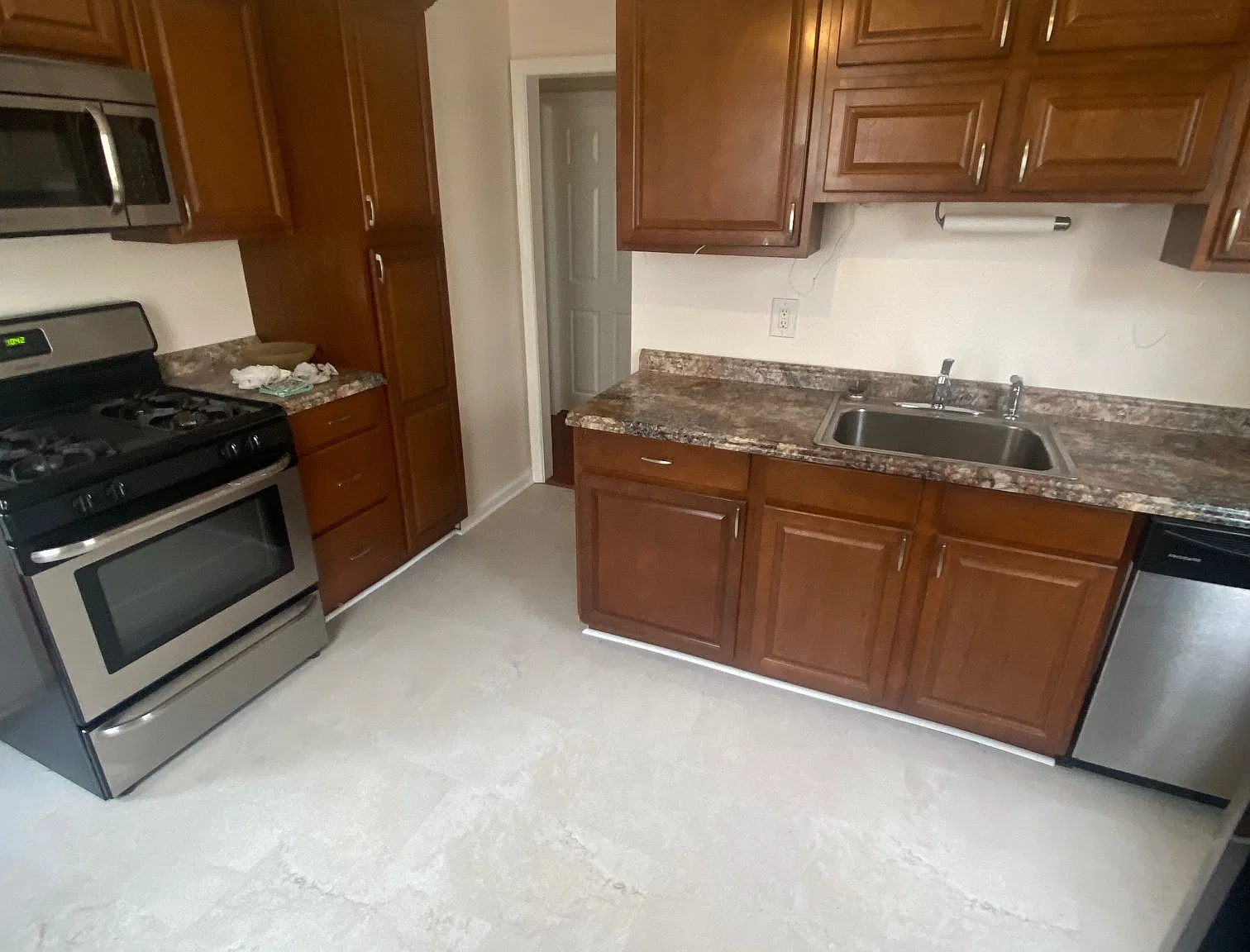 2621 Plainfield Road - Unit 1 — Photo 2