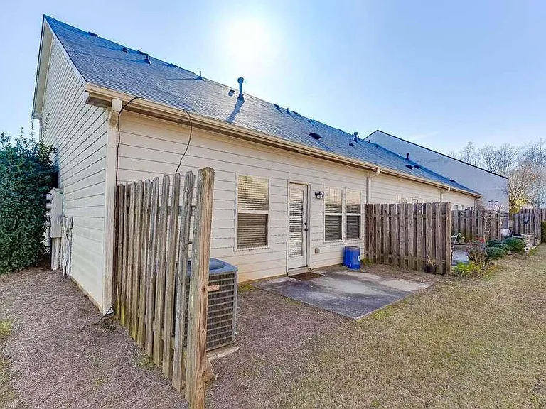 1043 Nightfall Ct NW — Photo 25