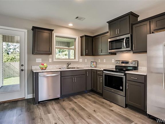 2nd image of 139 Wexford Way