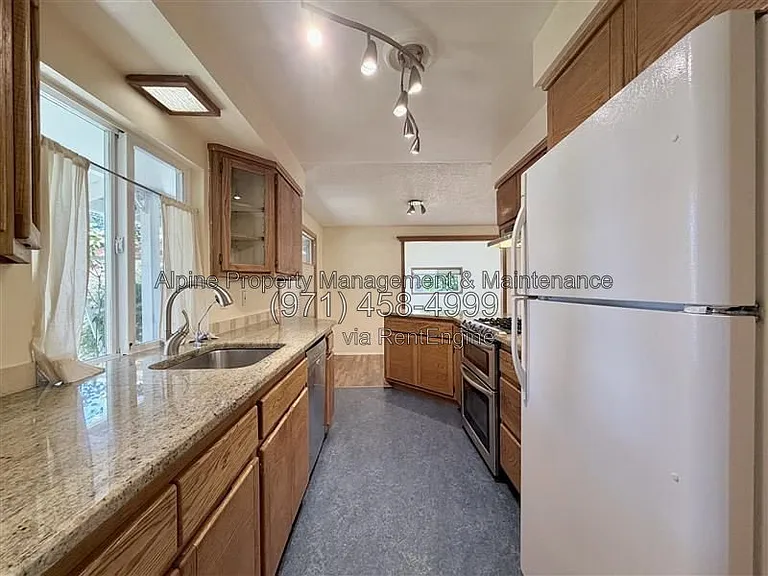 4670 SW 160th Ave — Photo 4