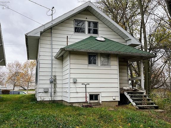 5th image of 819 Haynes St