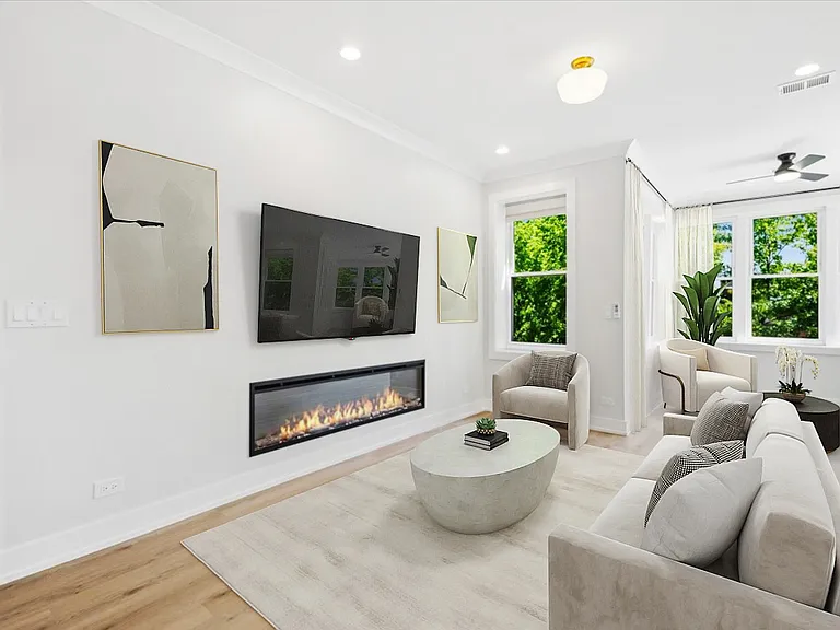 1542 W Rosemont Ave #1 — Photo 5