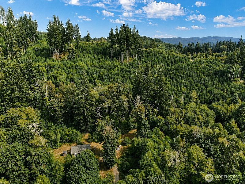 2nd image of 380 Williams Creek Road