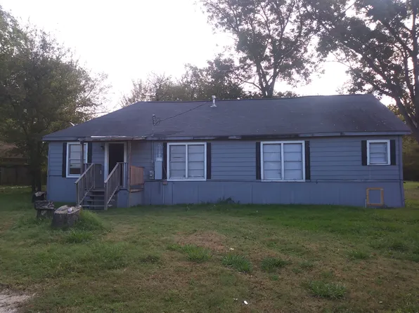 5406 Lake Dr, Bryan, TX 77807