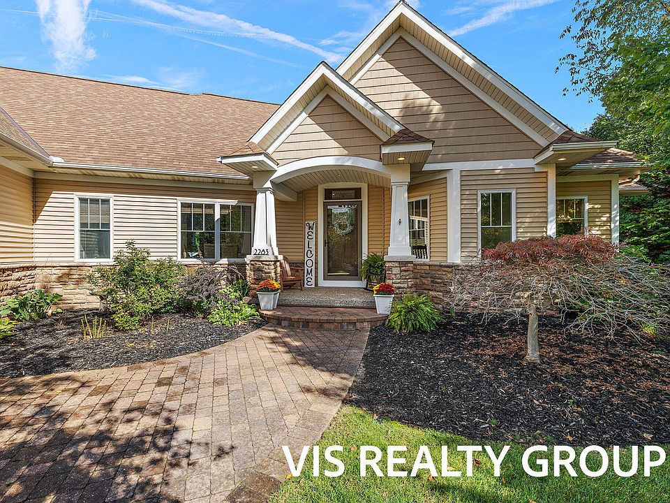 1st image of 2283 Warner Dr