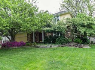 7020 Holcomb Ave, Urbandale, IA 50322