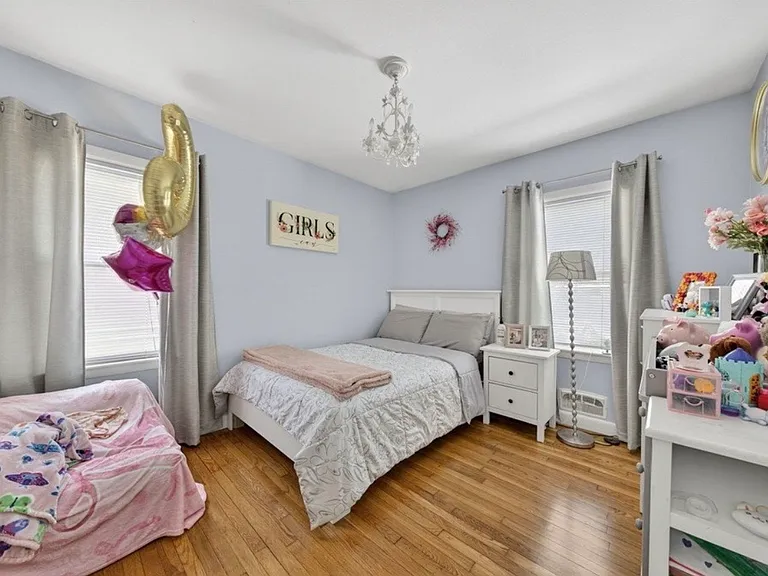 184 Alva St #1L — Photo 8