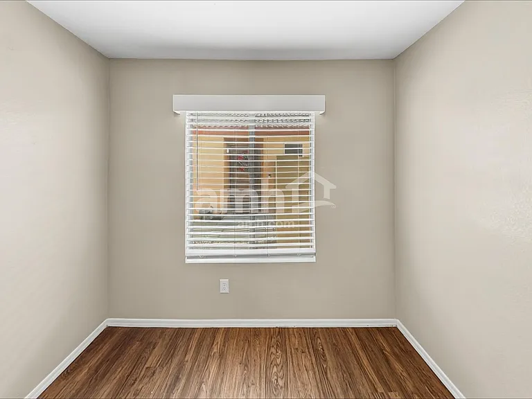 16425 N 113th Dr — Photo 15