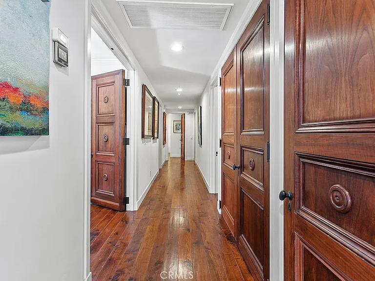 1010 Emerald Bay — Photo 43